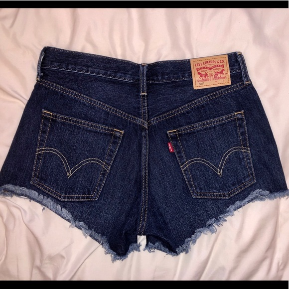 Levi’s 501 button fly shorts size 27 - Picture 1 of 6